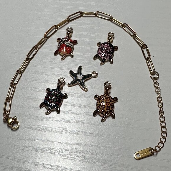 Charm Bracelet with 4 Turtles and A Starfish Charms-NEW! - Picture 1 of 4